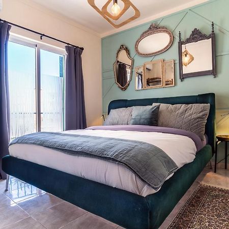 Arty Vintage Townhouse With Rooftop Shower & Sun Loungers 奥良 外观 照片