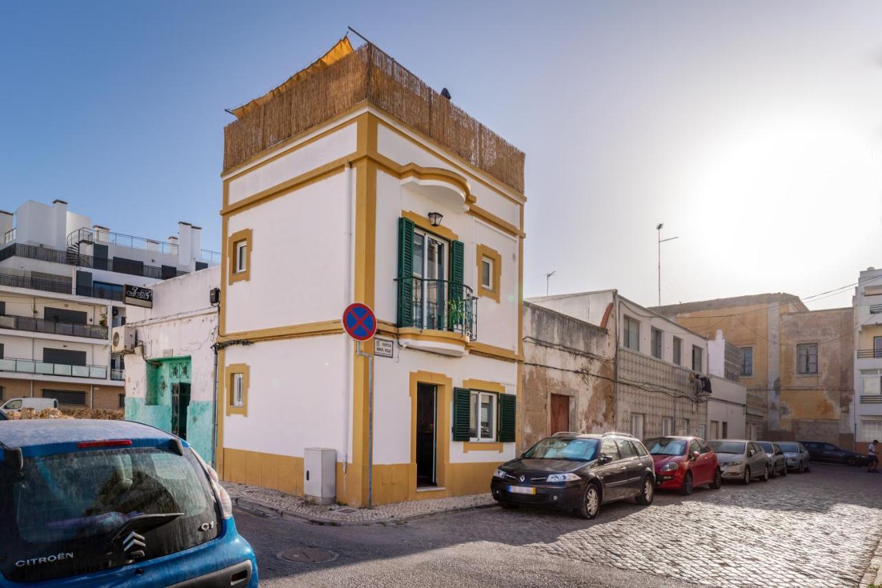Arty Vintage Townhouse With Rooftop Shower & Sun Loungers 奥良 外观 照片
