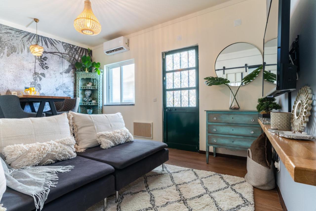 Arty Vintage Townhouse With Rooftop Shower & Sun Loungers 奥良 外观 照片
