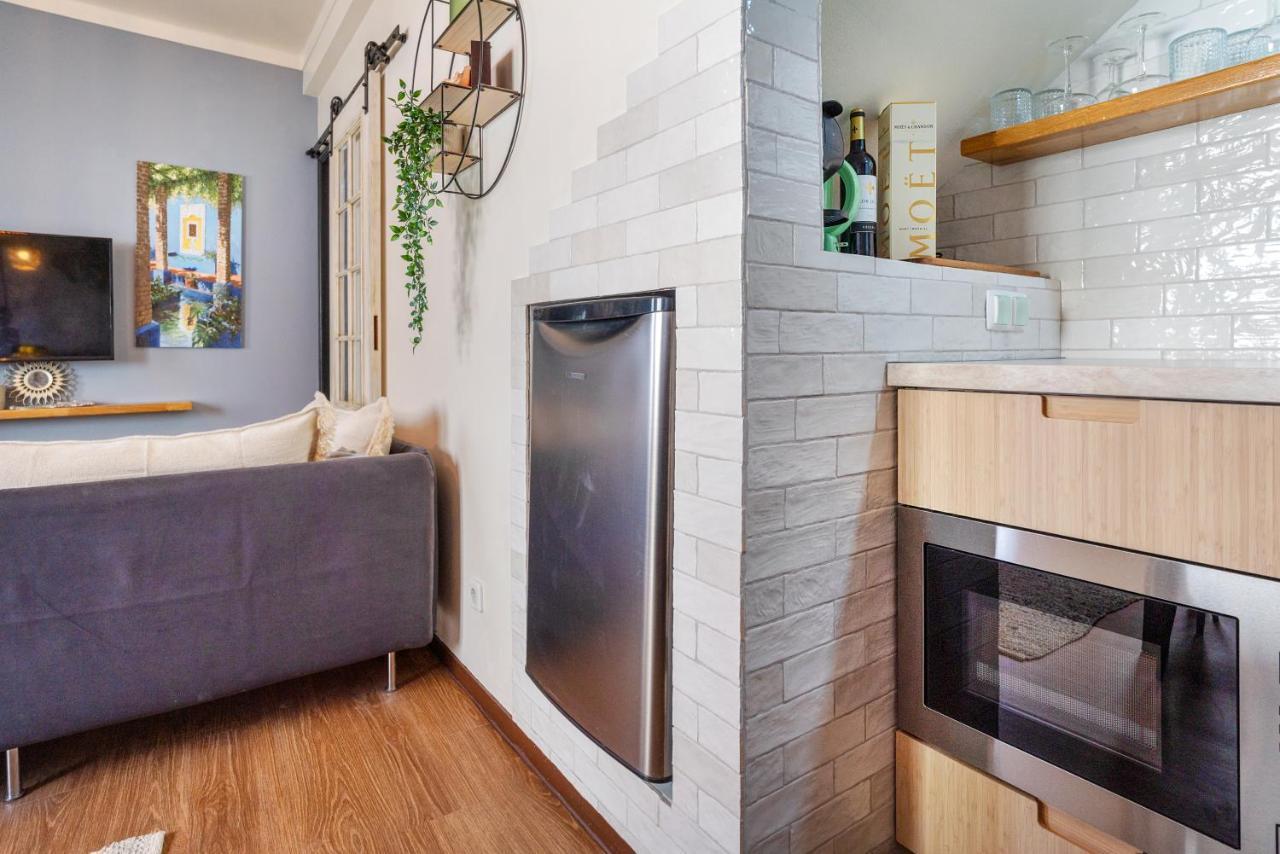 Arty Vintage Townhouse With Rooftop Shower & Sun Loungers 奥良 外观 照片