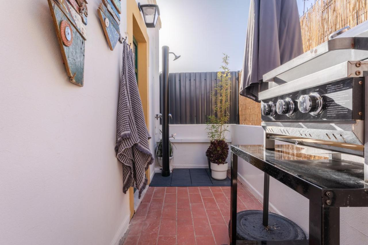 Arty Vintage Townhouse With Rooftop Shower & Sun Loungers 奥良 外观 照片