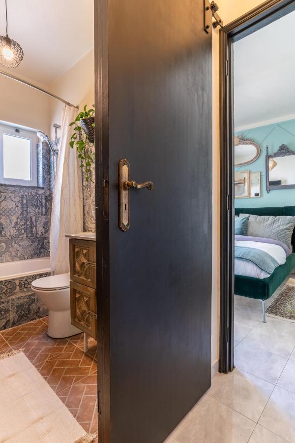 Arty Vintage Townhouse With Rooftop Shower & Sun Loungers 奥良 外观 照片