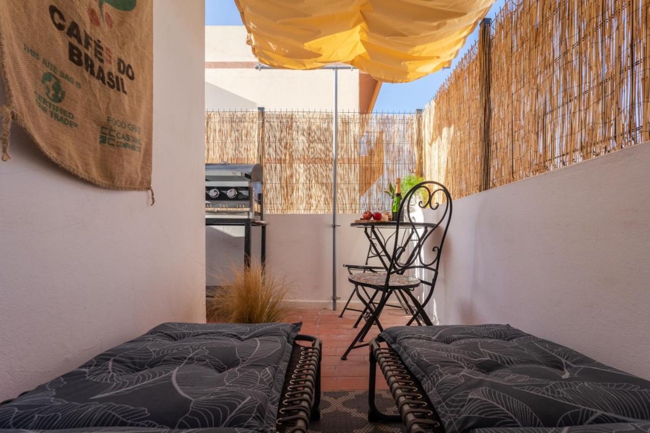 Arty Vintage Townhouse With Rooftop Shower & Sun Loungers 奥良 外观 照片